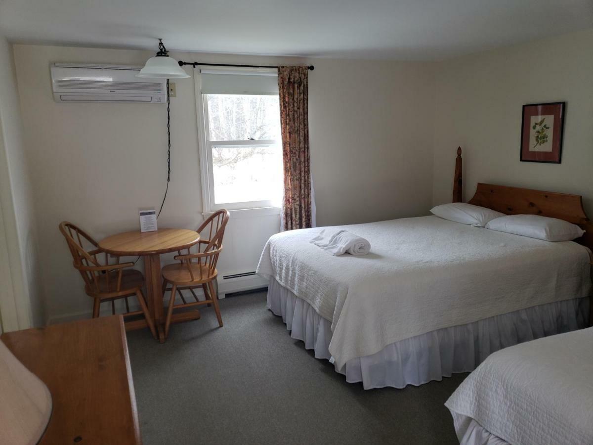 Fairway Motel New London Exterior foto